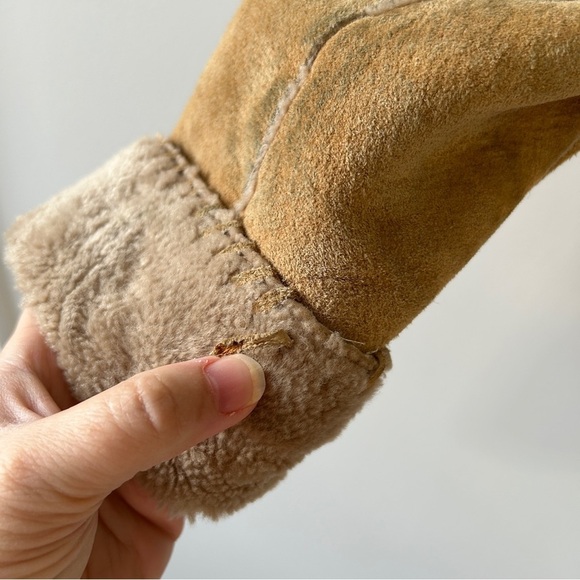 Y2K Guess Suede Jacket Women's Medium Faux Shearling Lace Trim Vintage 90's - Picture 5 of 16